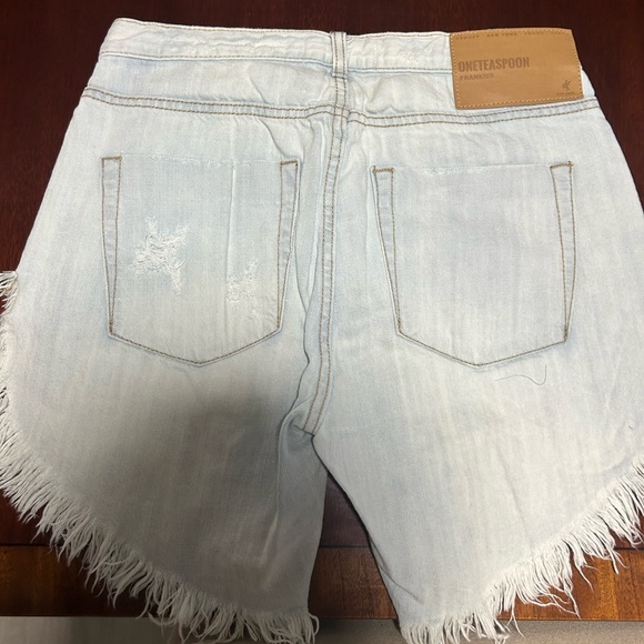 One Teaspoon Jean shorts - Picture 4 of 5